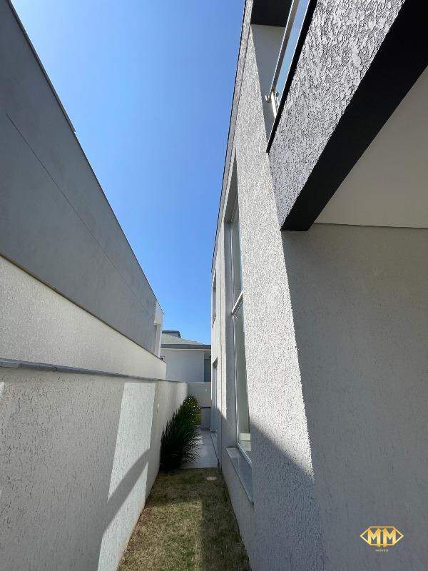 Casa à venda no Ingleses do Rio Vermelho: 