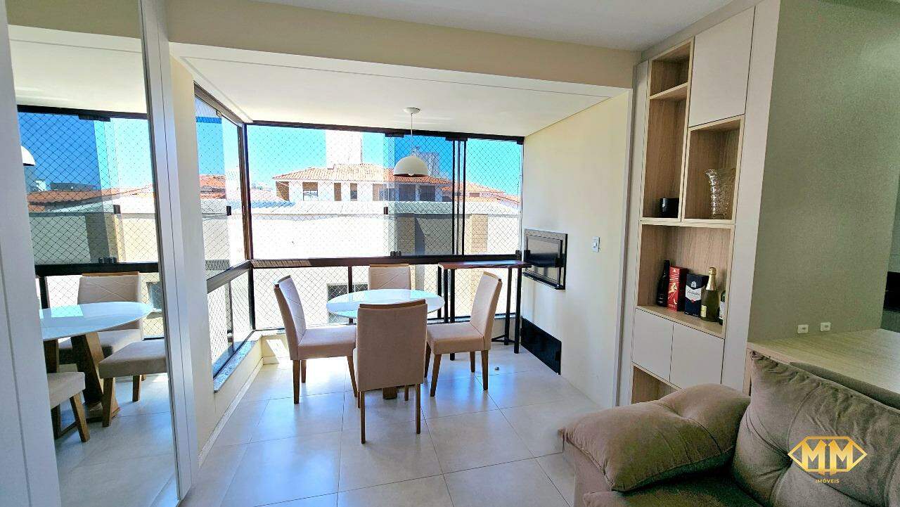 Apartamento à venda no Ingleses do Rio Vermelho: SALA/COZINHA