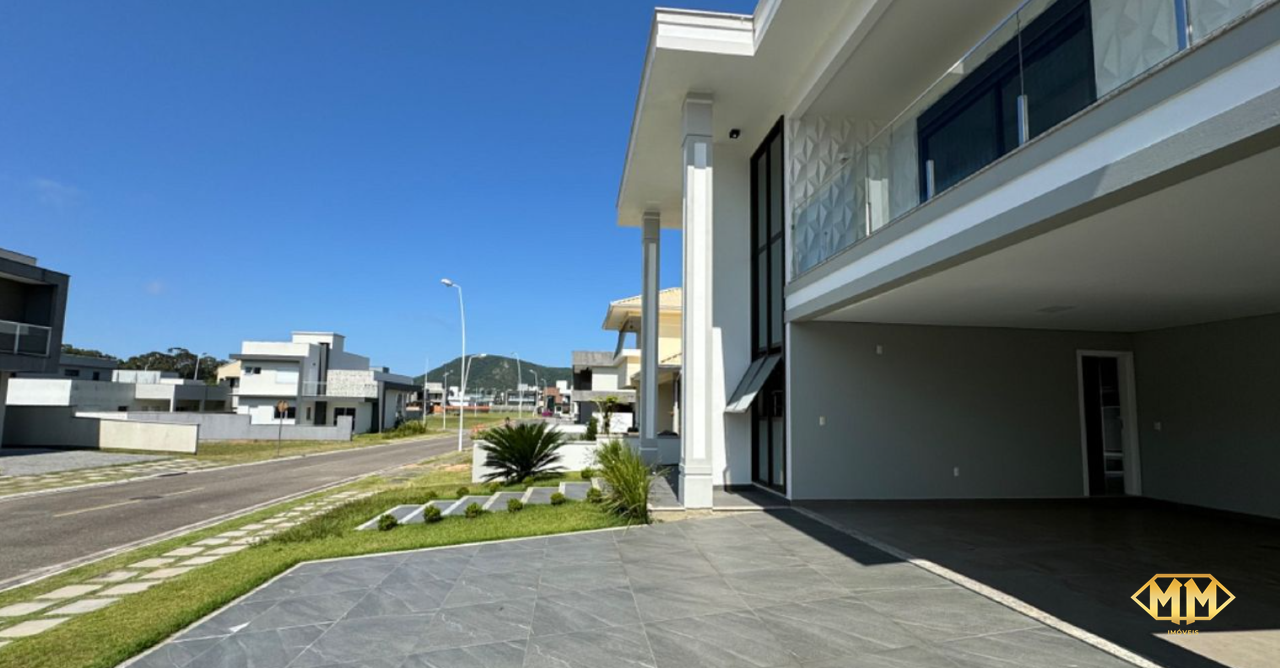 Casa à venda no São João do Rio Vermelho: FACHADA