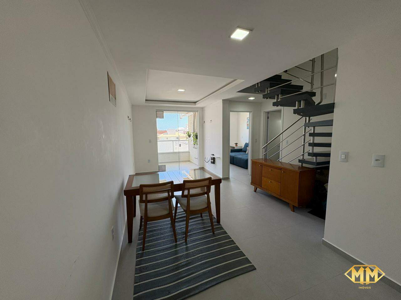 Apartamento à venda no Ingleses do Rio Vermelho: Sala 