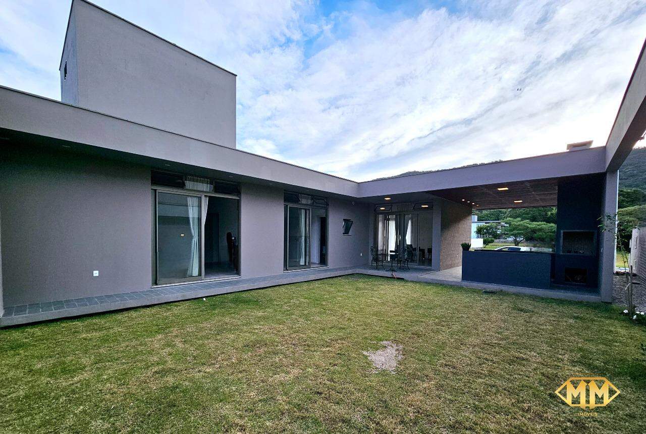Casa de Condomínio à venda no Ratones: QUINTAL
