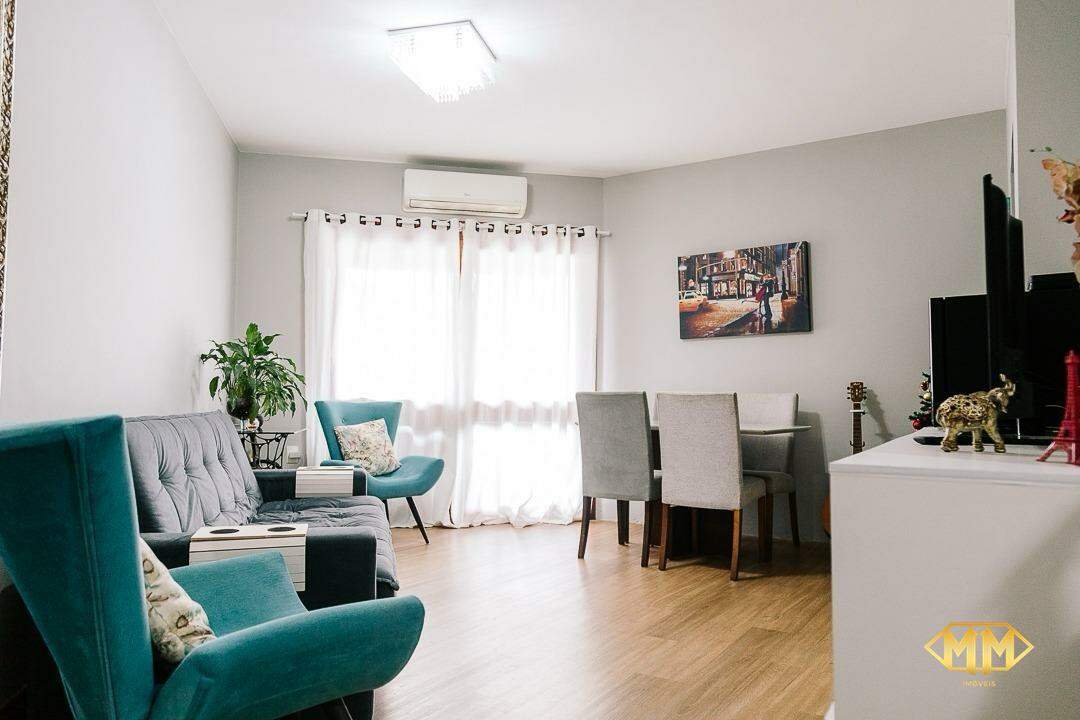 Apartamento à venda no Canasvieiras: Sala de estar