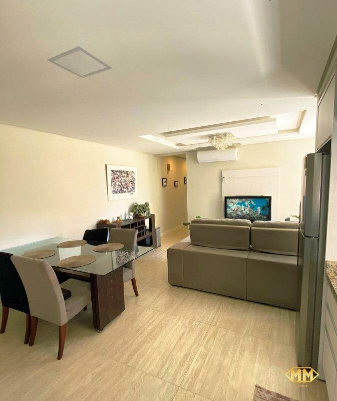 Apartamento à venda no Ingleses do Rio Vermelho: SALA/COZINHA