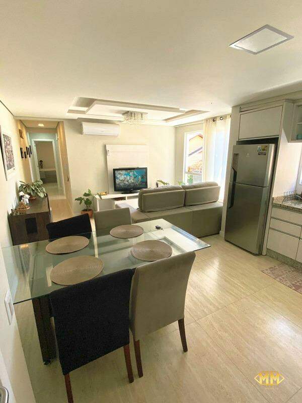 Apartamento à venda no Ingleses do Rio Vermelho: COZINHA/SALA