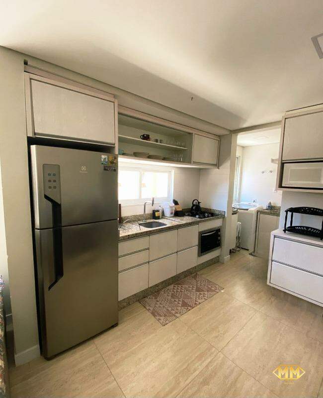 Apartamento à venda no Ingleses do Rio Vermelho: COZINHA