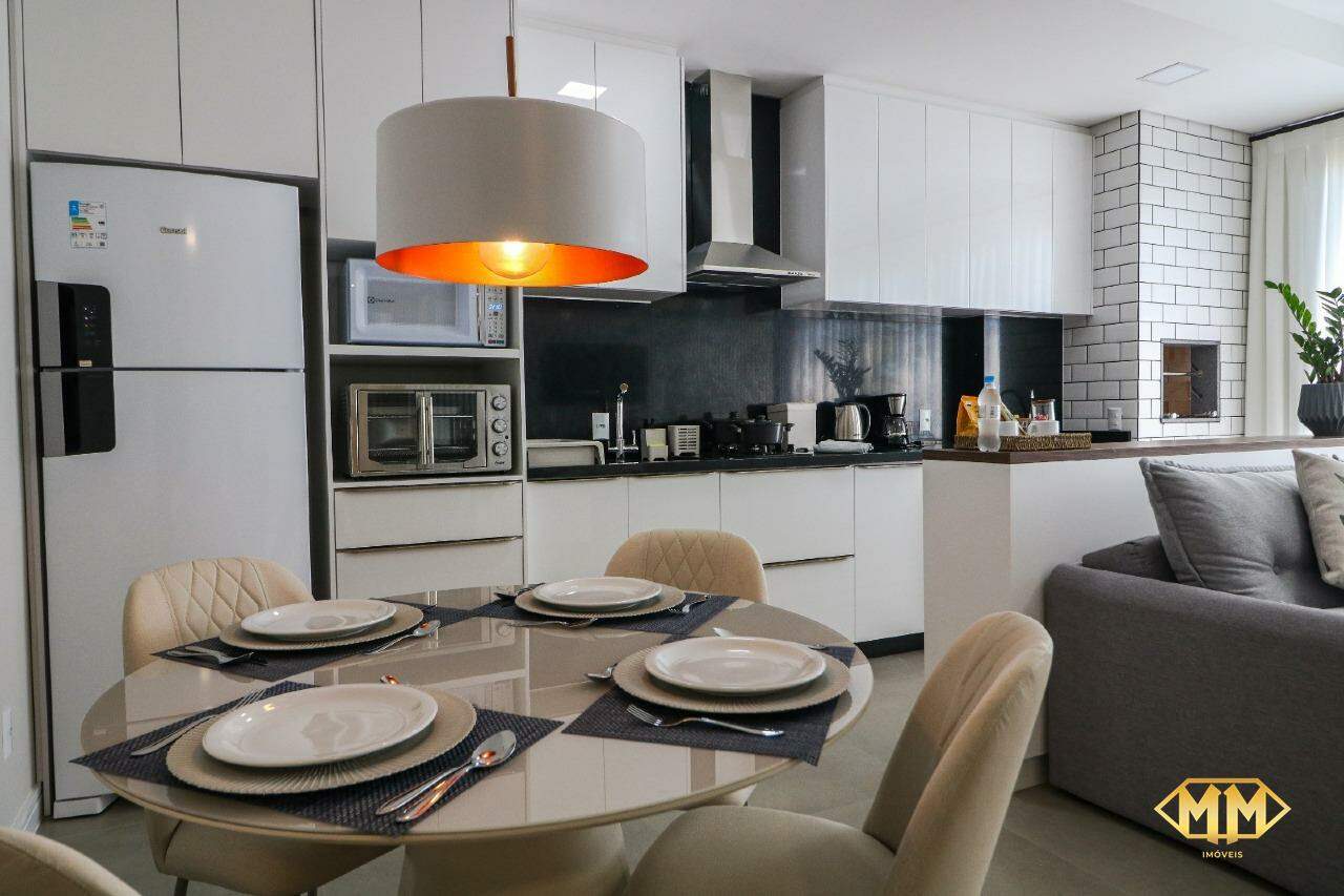 Apartamento à venda no Ingleses do Rio Vermelho: 