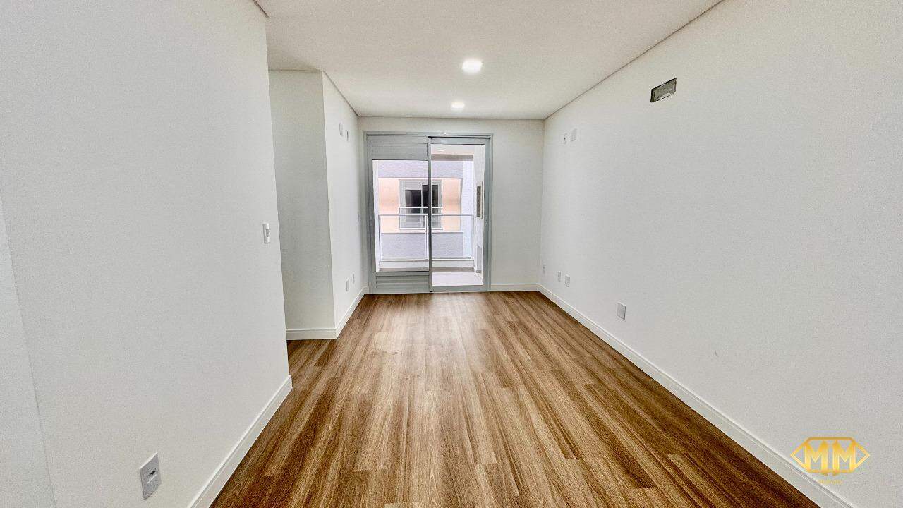 Apartamento à venda no Ingleses do Rio Vermelho: Sala de Estar/ Jantar