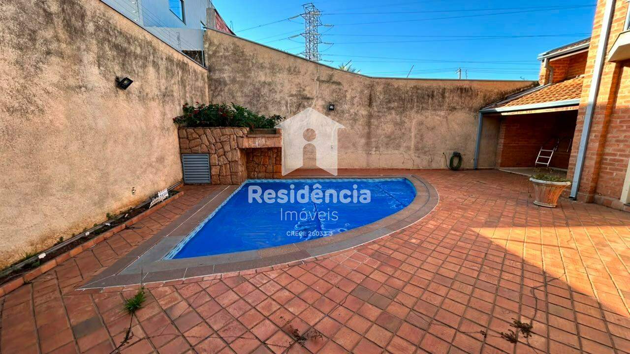 Casa à venda no Jardim Lavínia: 