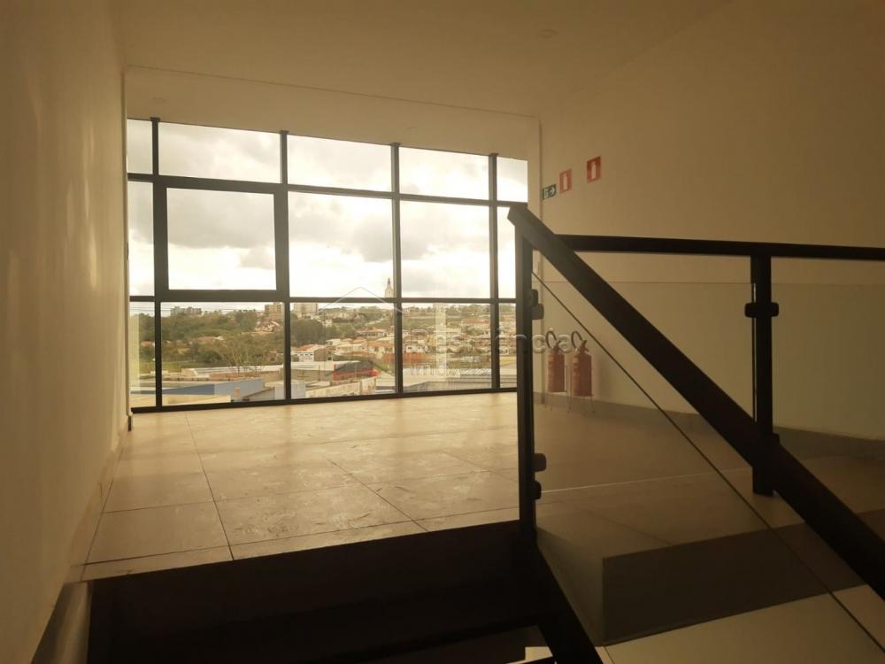 Comercial à venda no Jardim Santa Clara: 