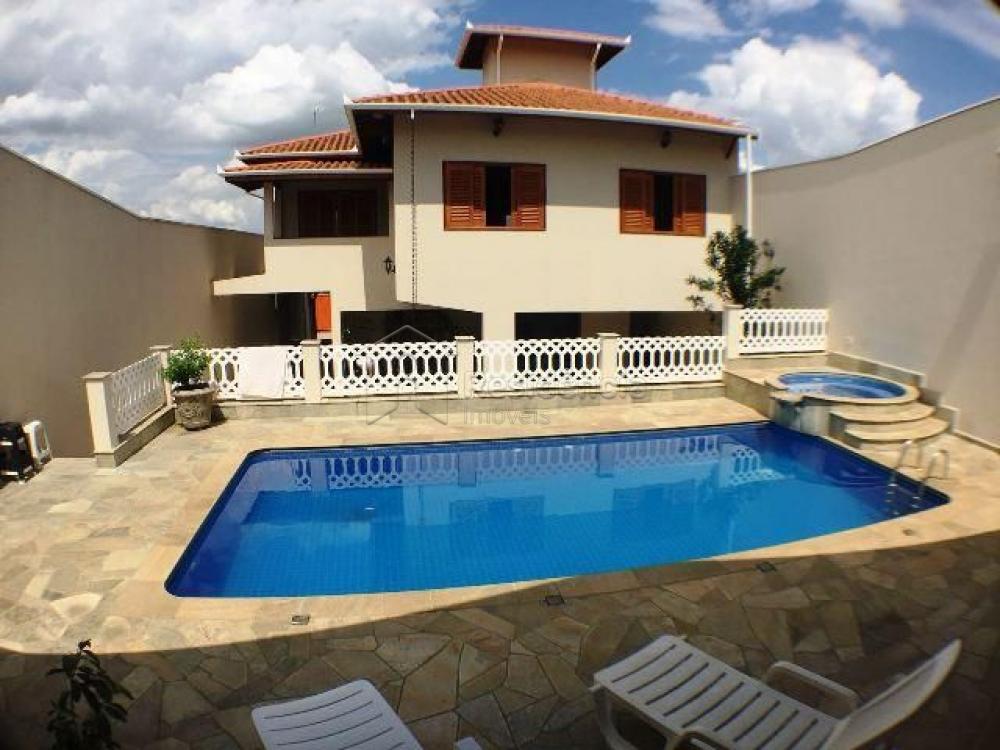 Casa à venda no Centro: 