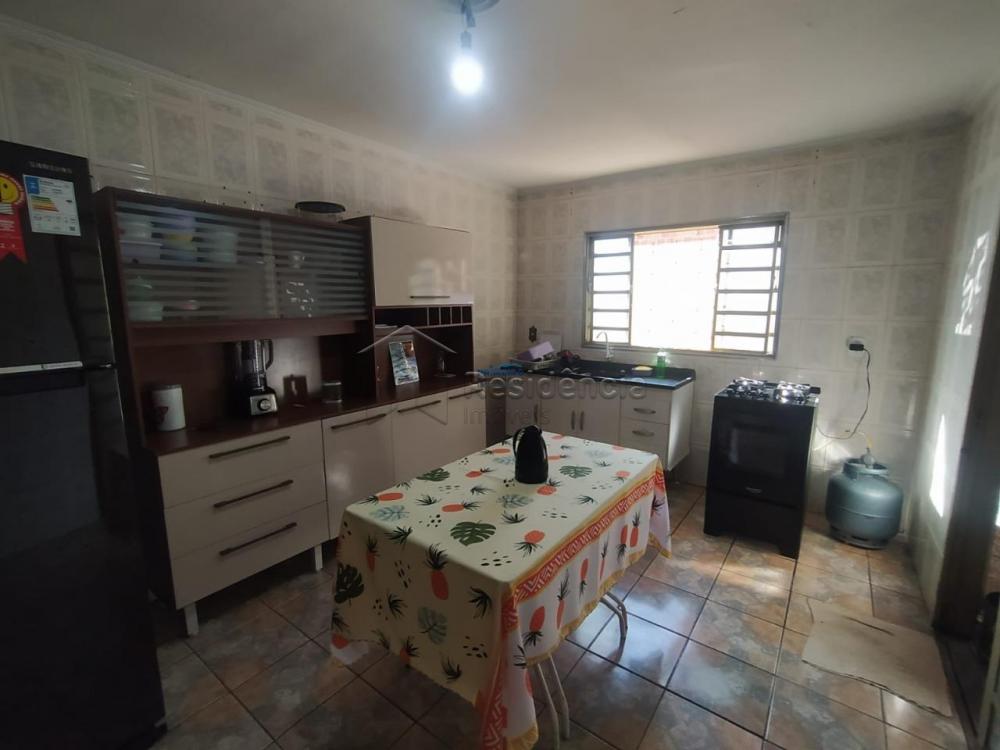 Casa à venda no Conjunto Habitacional Luiz Fernandes Dias: 