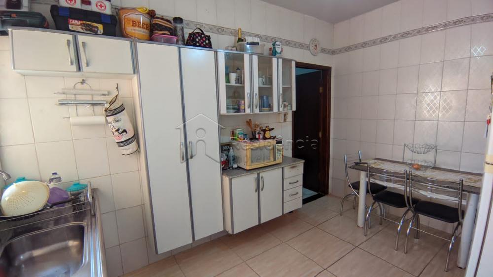 Casa à venda no Conjunto Habitacional Nelson Niero: 