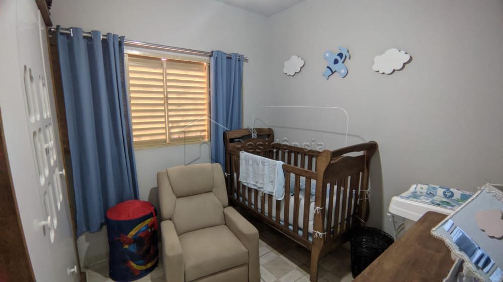 Casa à venda no Conjunto Habitacional Nelson Niero: 