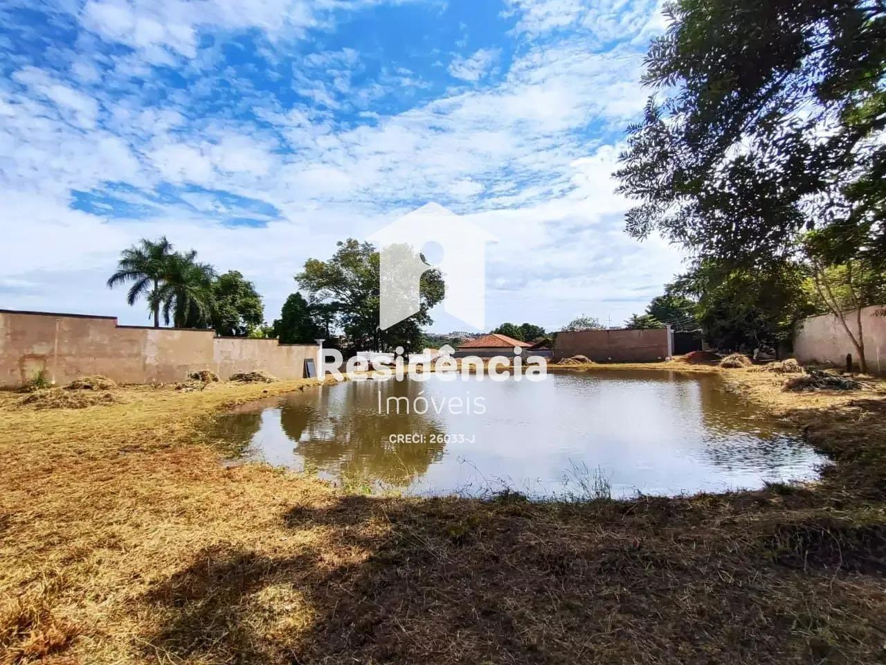 Terreno à venda no Aparecida: 