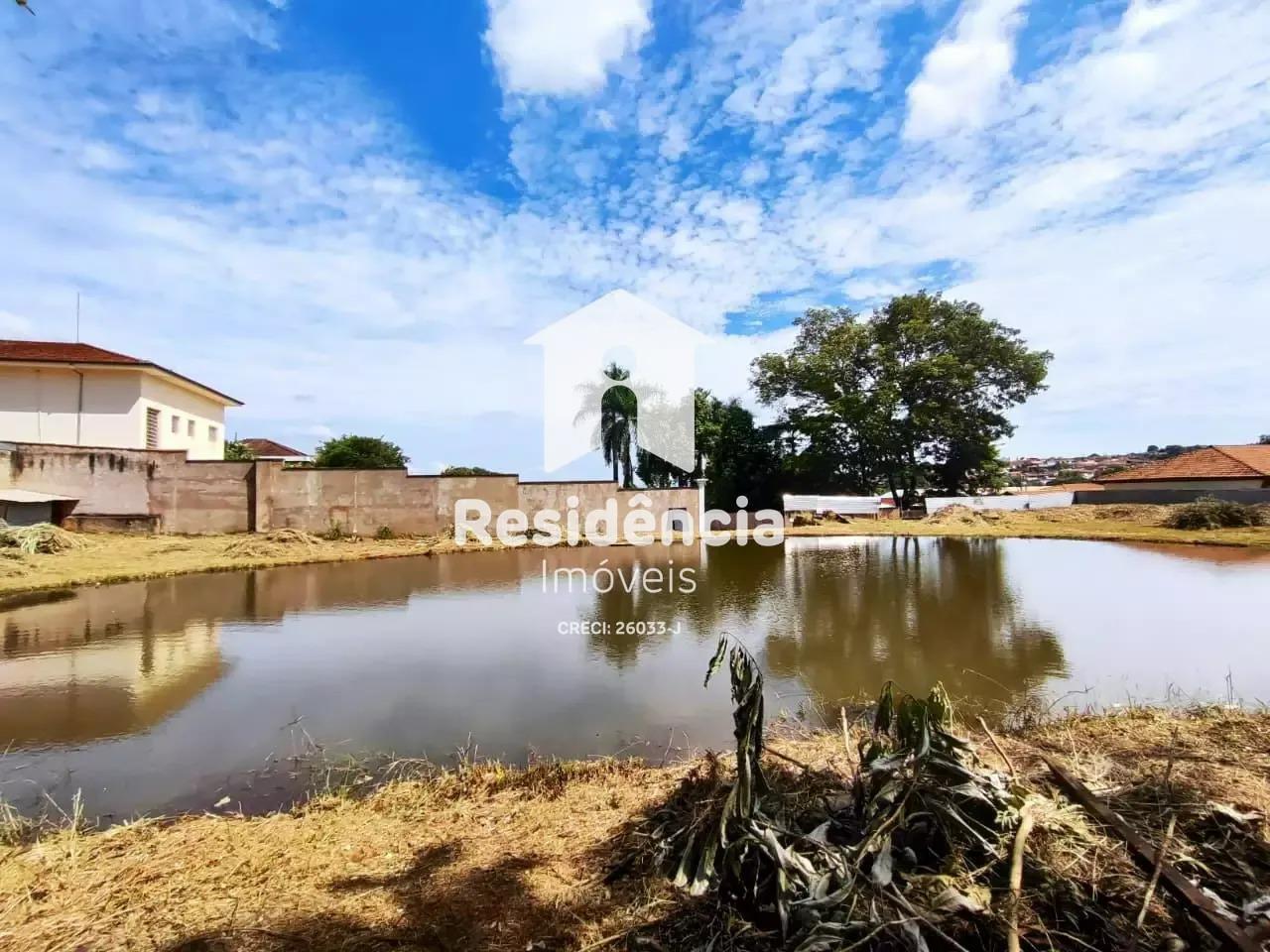 Terreno à venda no Aparecida: 