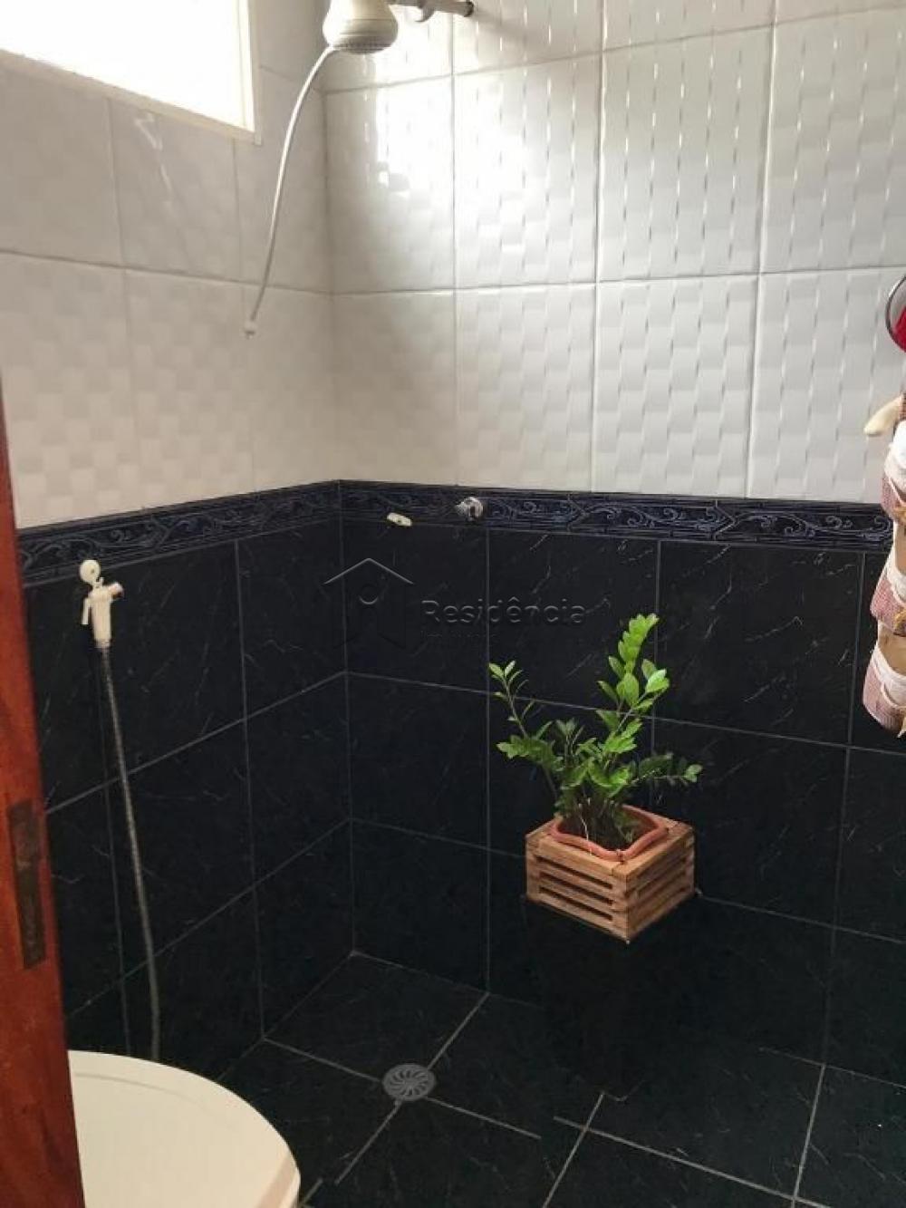 Casa à venda no Jardim das Figueiras: 