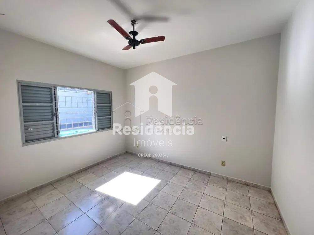 Casa para aluguel no Jardim São Luiz: 