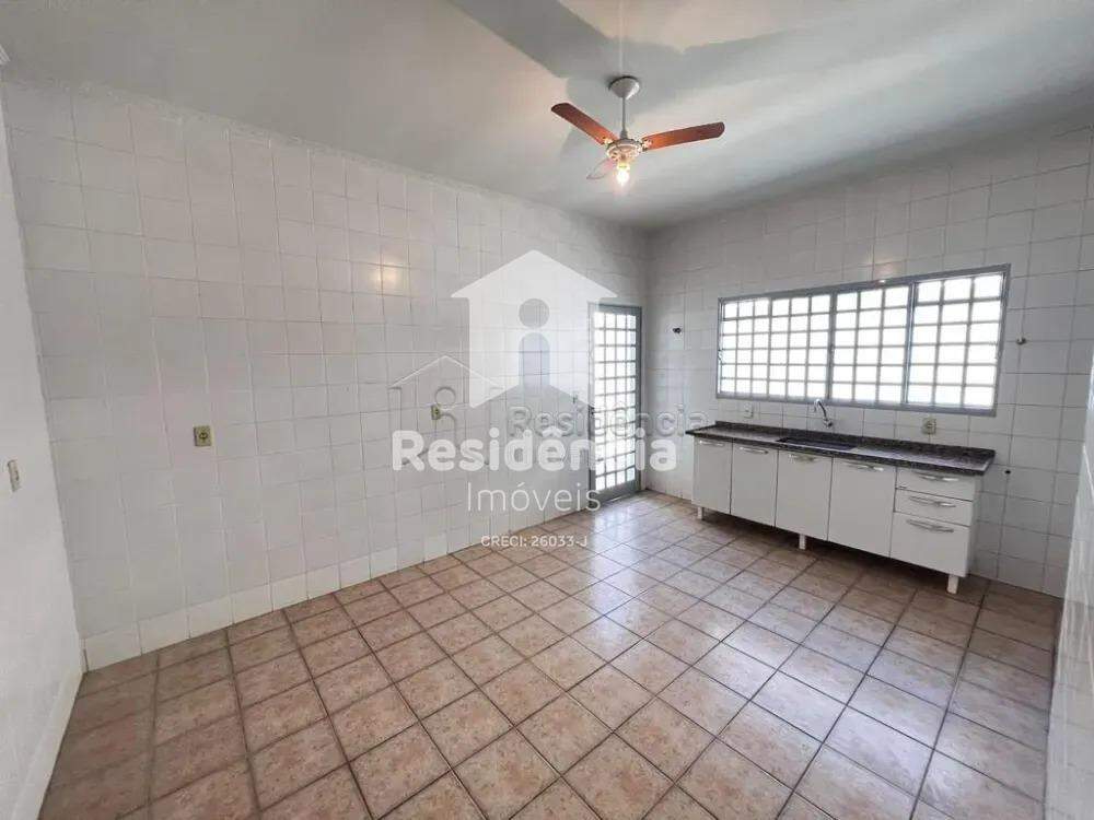 Casa para aluguel no Jardim São Luiz: 