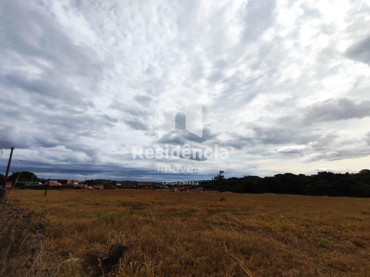 Terreno à venda no Vila Santa Rosa: 