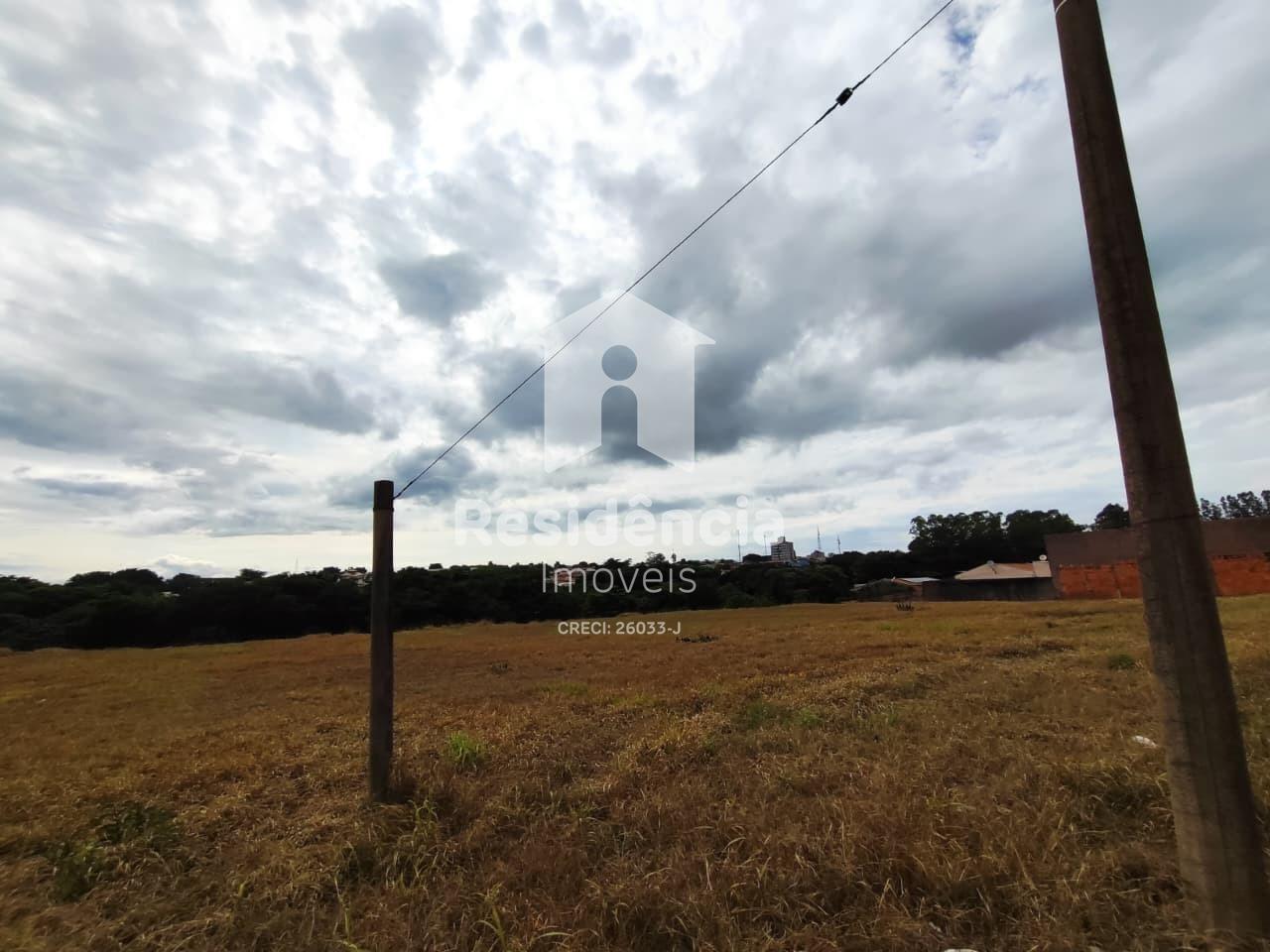 Terreno à venda no Vila Santa Rosa: 