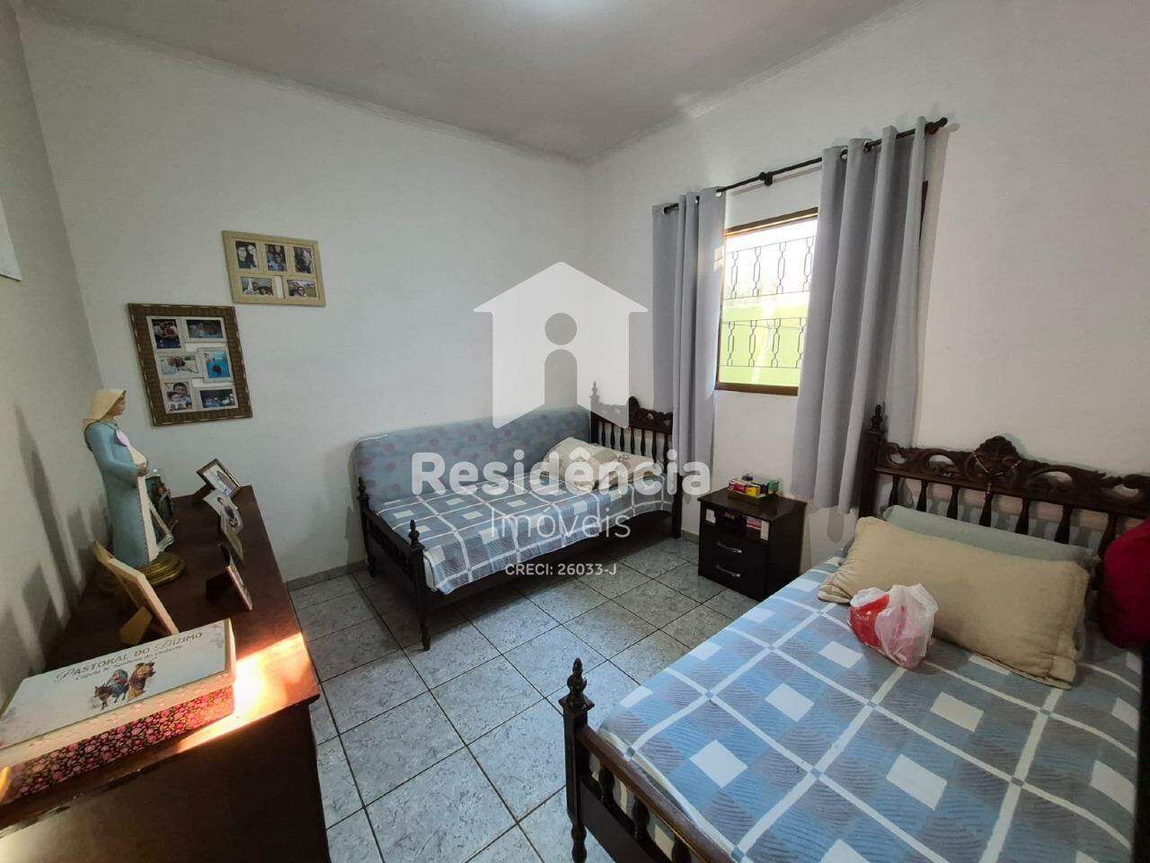 Casa à venda no Jardim das Figueiras: 