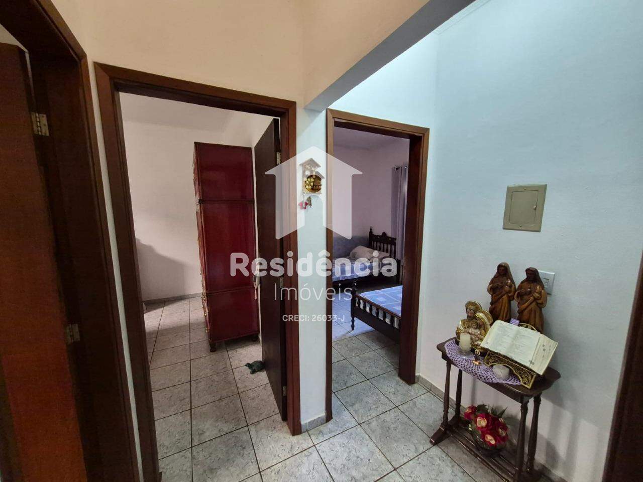 Casa à venda no Jardim das Figueiras: 