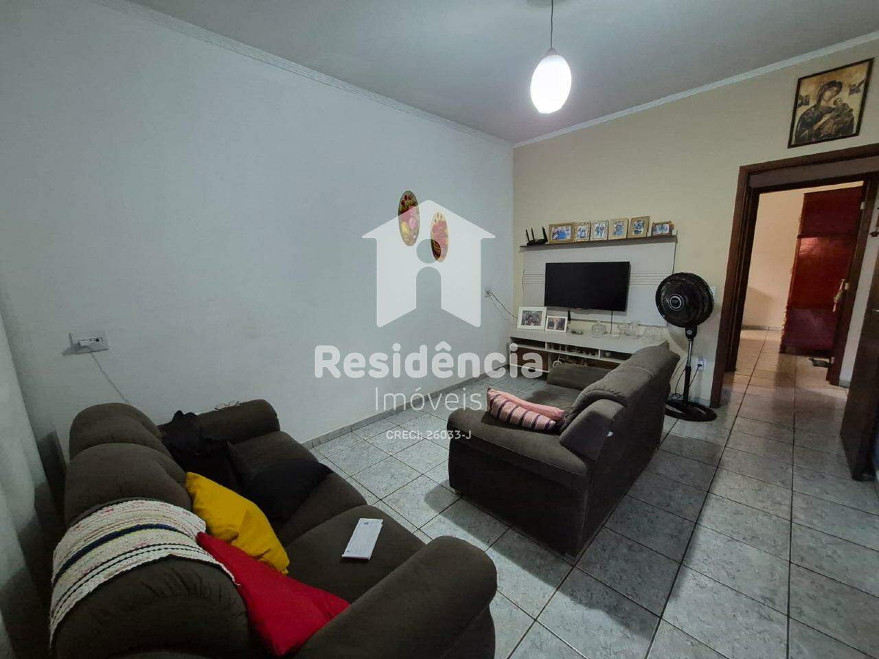 Casa à venda no Jardim das Figueiras: 