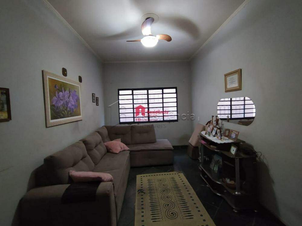 Casa à venda no Centro: 