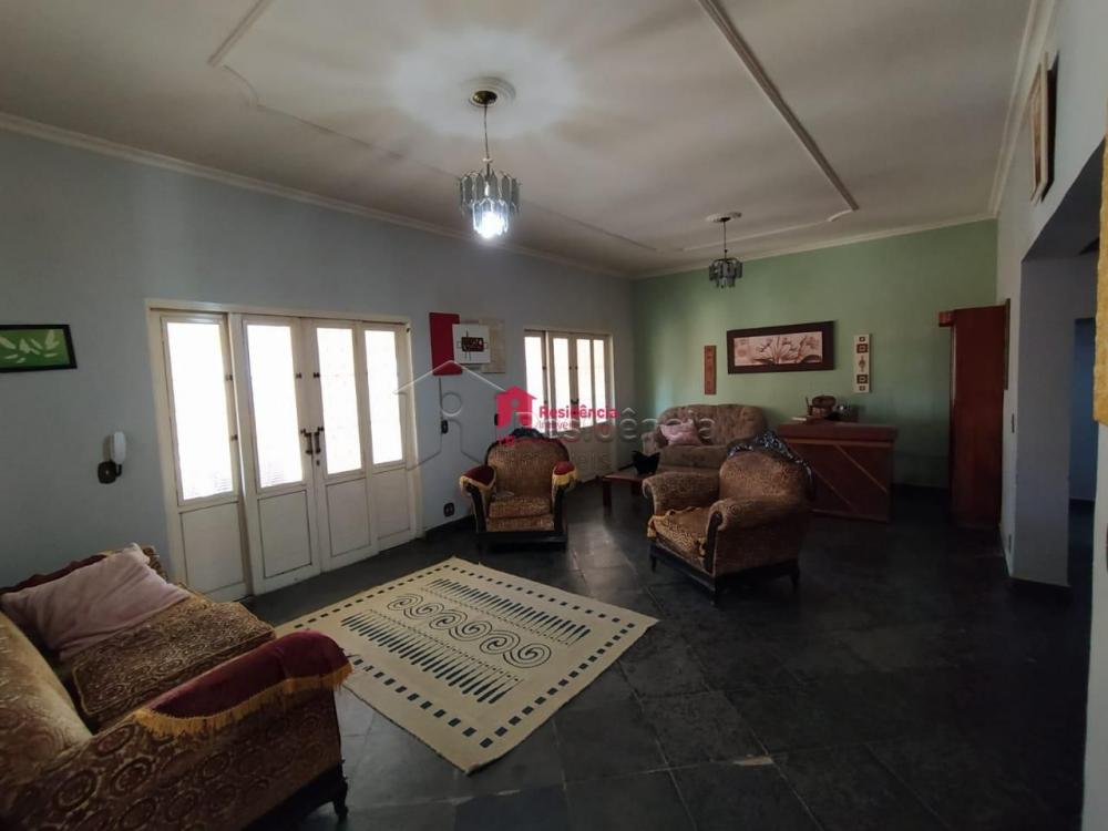 Casa à venda no Centro: 