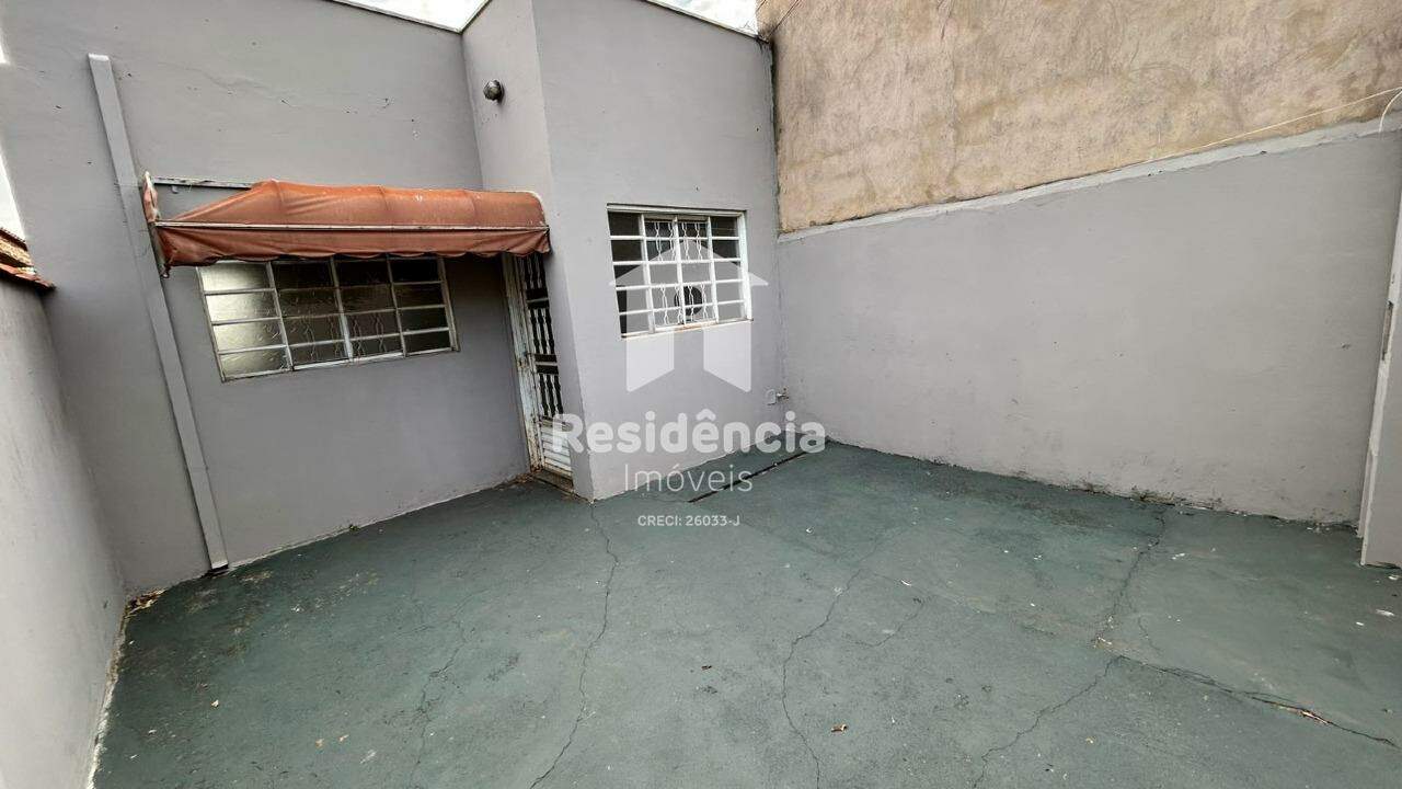 Casa para aluguel no Conj. Hab. Nenê Pereira Lima: 