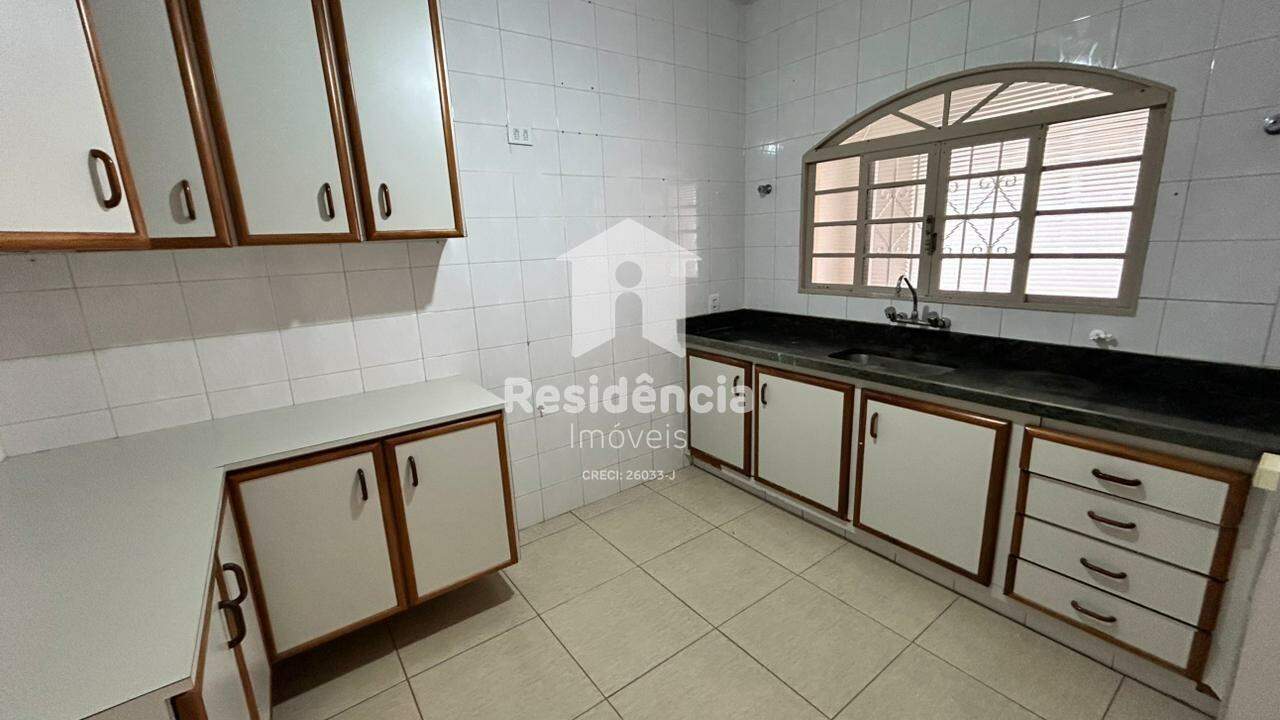 Casa para aluguel no Jardim São Domingos (Chácaras São Domingos): 