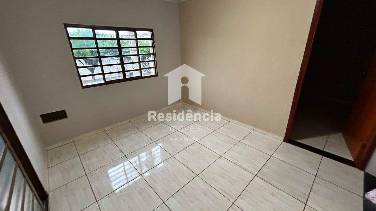 Casa para aluguel no Jardim Santa Cecília: 