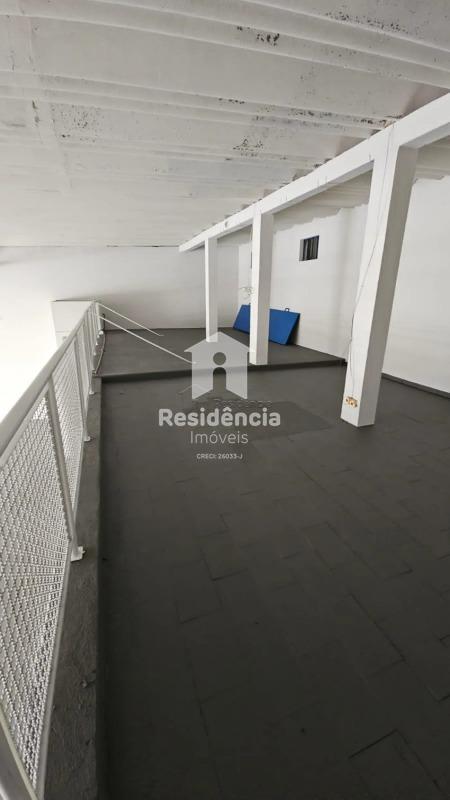 Barracão para aluguel no Centro: 