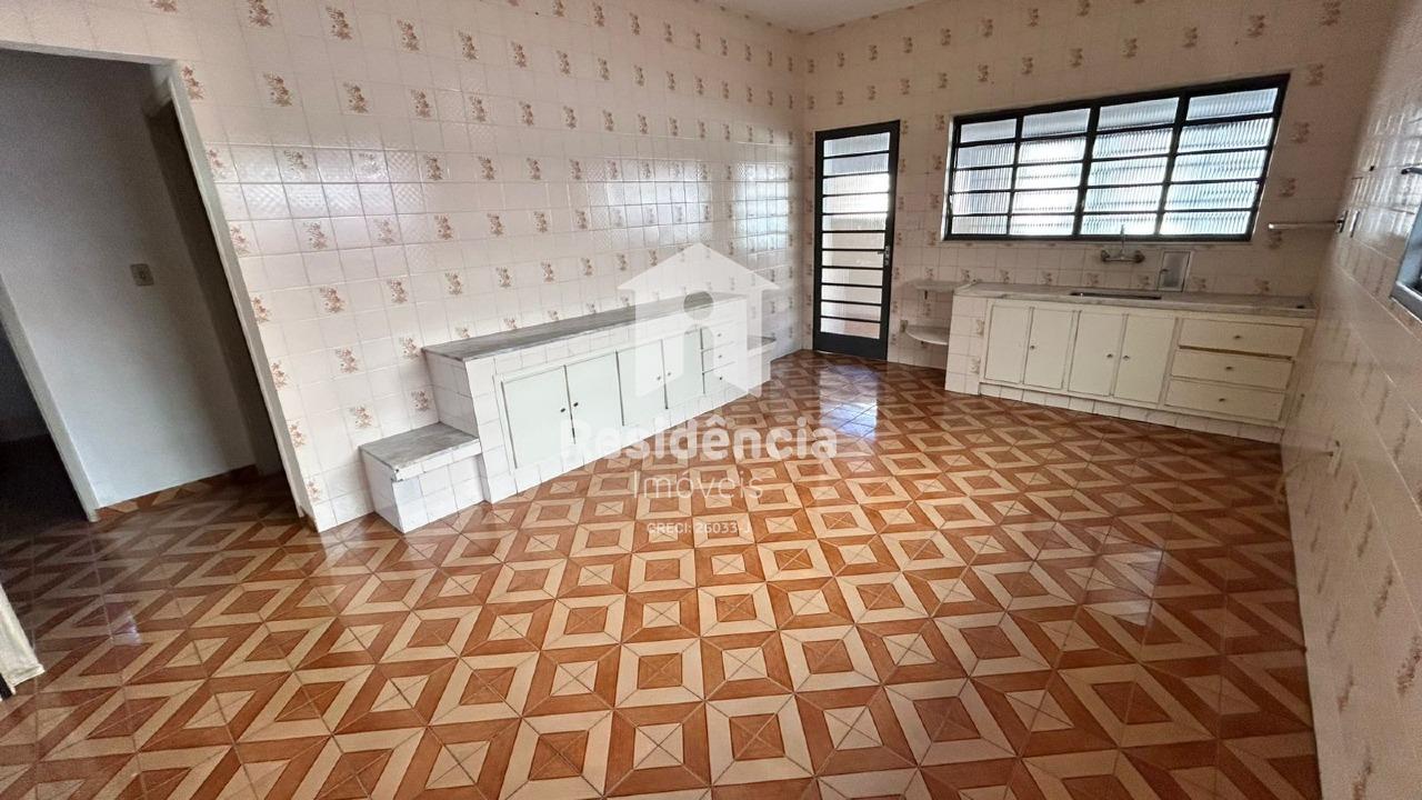 Casa para aluguel no Jardim São Domingos (Chácaras São Domingos): 