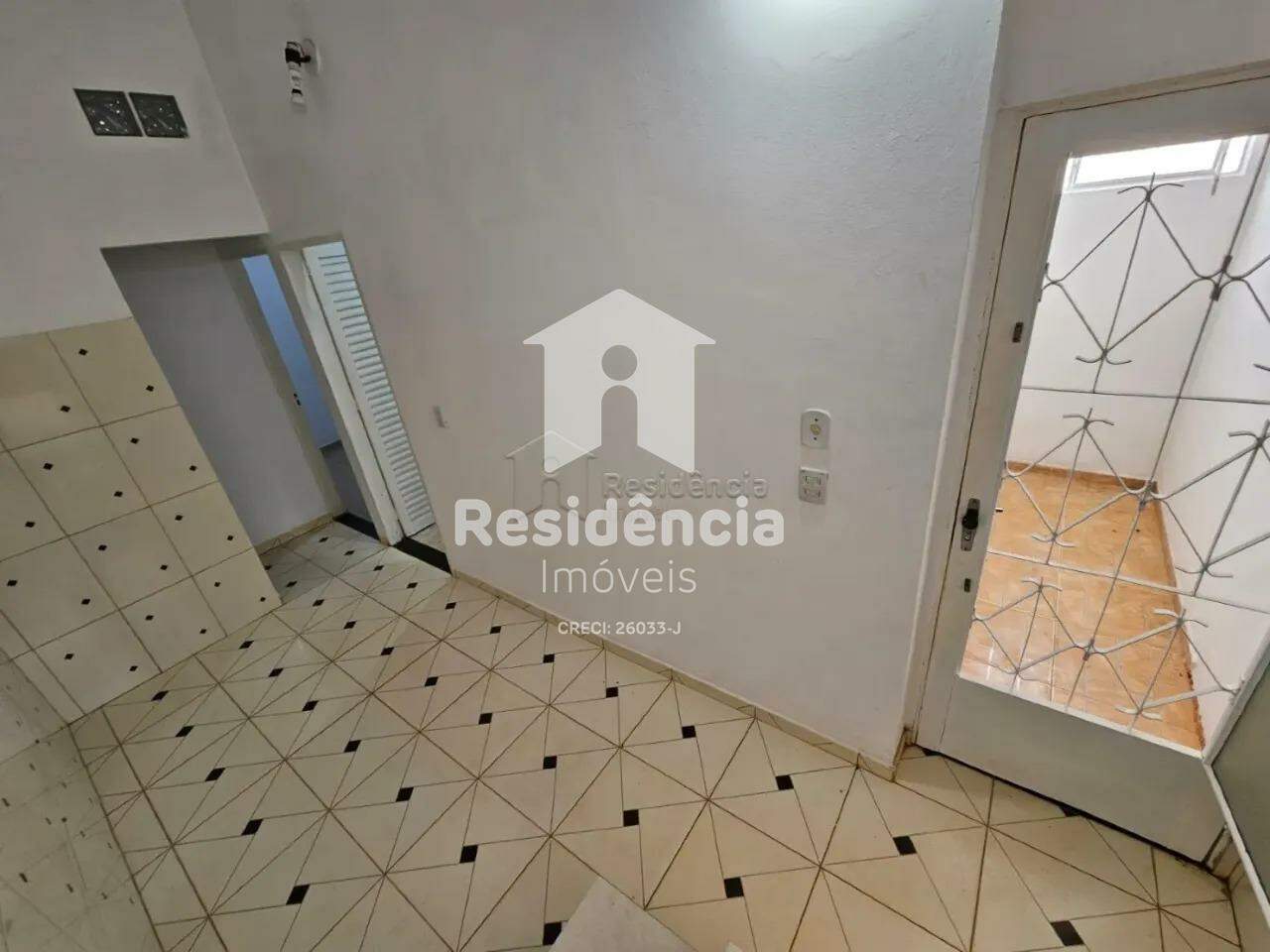 Casa para aluguel no Jardim Santa Cecília: 