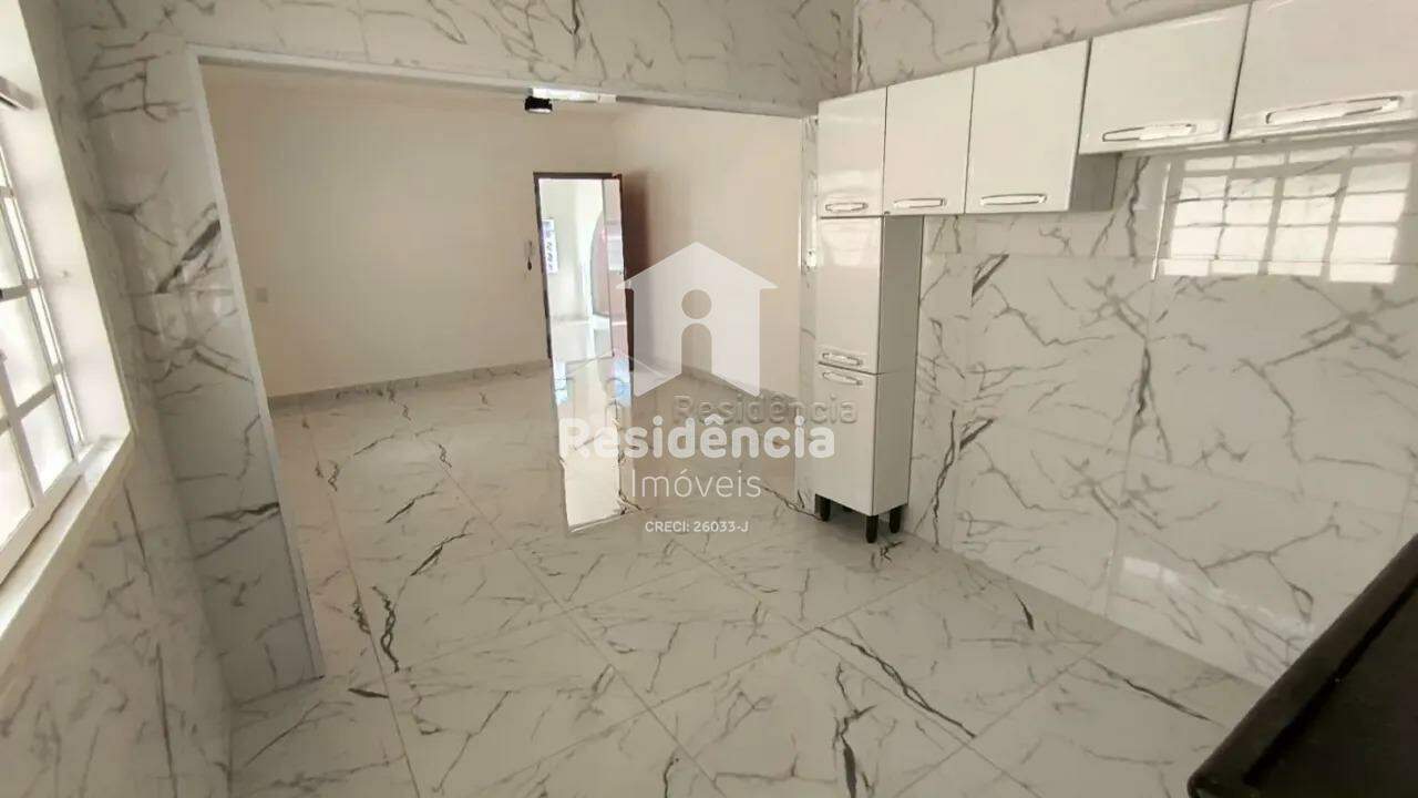 Casa para aluguel no Jardim Morro Azul: 