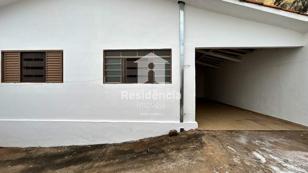 Casa para aluguel no Jardim Alvorada: 
