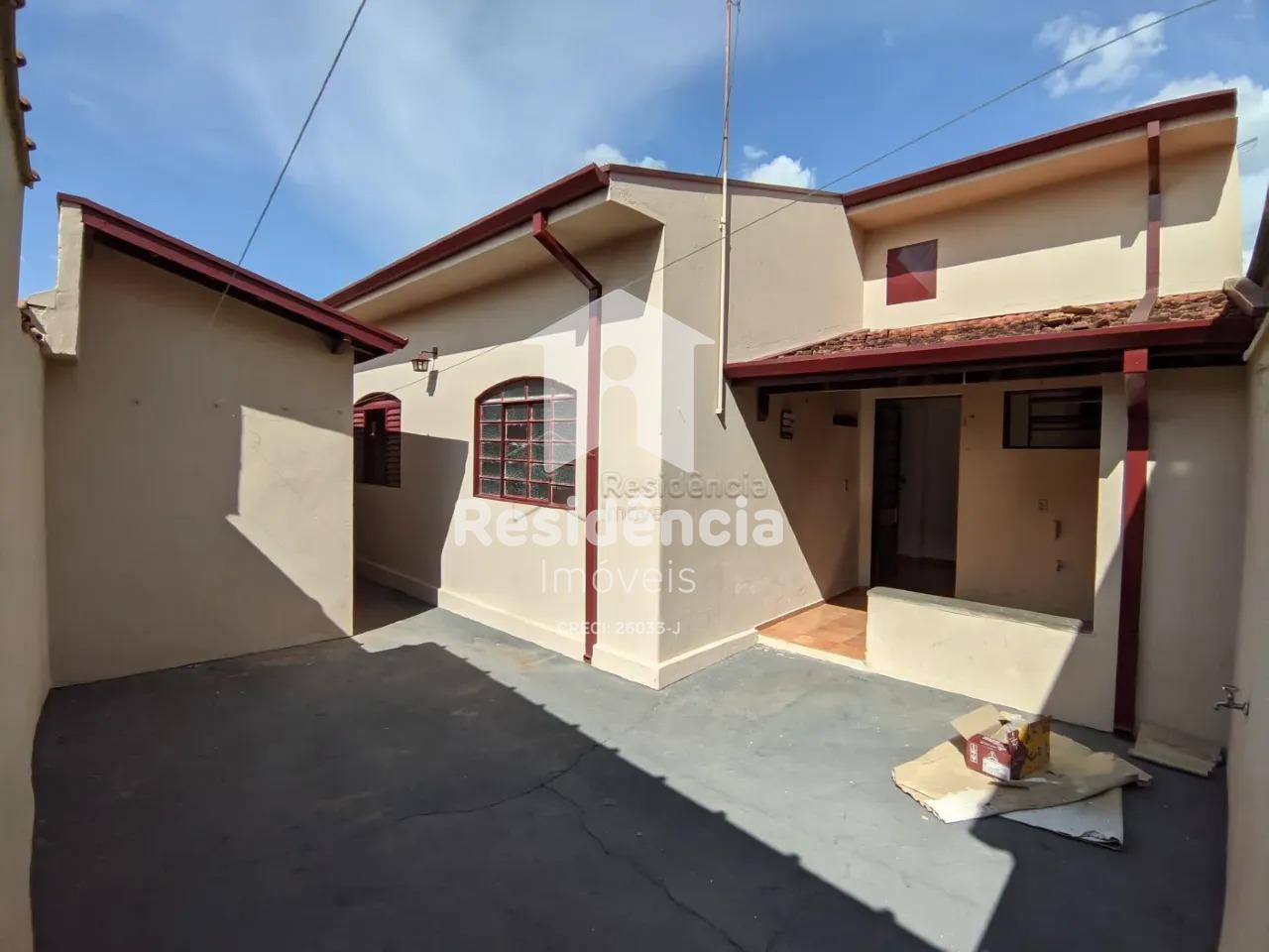 Casa para aluguel no Vila Carvalho: 