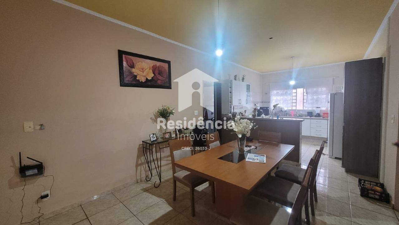 Casa à venda no Jardim São Domingos (Chácaras São Domingos): 