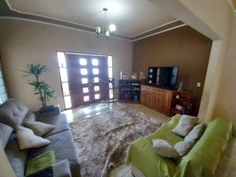 Casa à venda no Jardim São Domingos (Chácaras São Domingos): 
