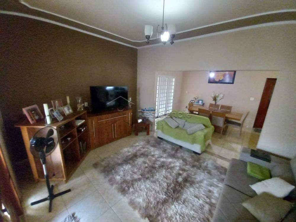 Casa à venda no Jardim São Domingos (Chácaras São Domingos): 