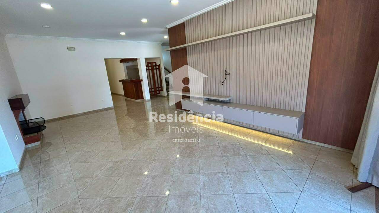 Casa para aluguel no Centro: 