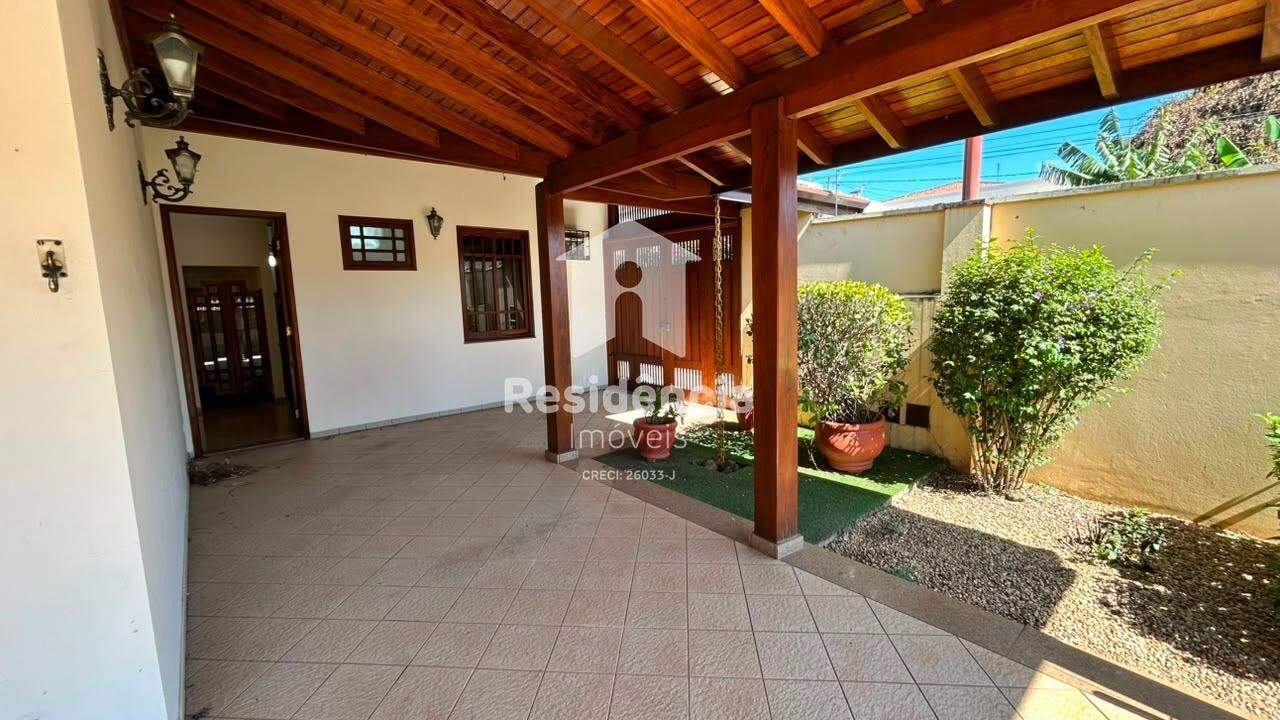 Casa para aluguel no Centro: 