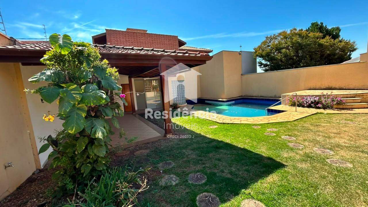 Casa para aluguel no Centro: 