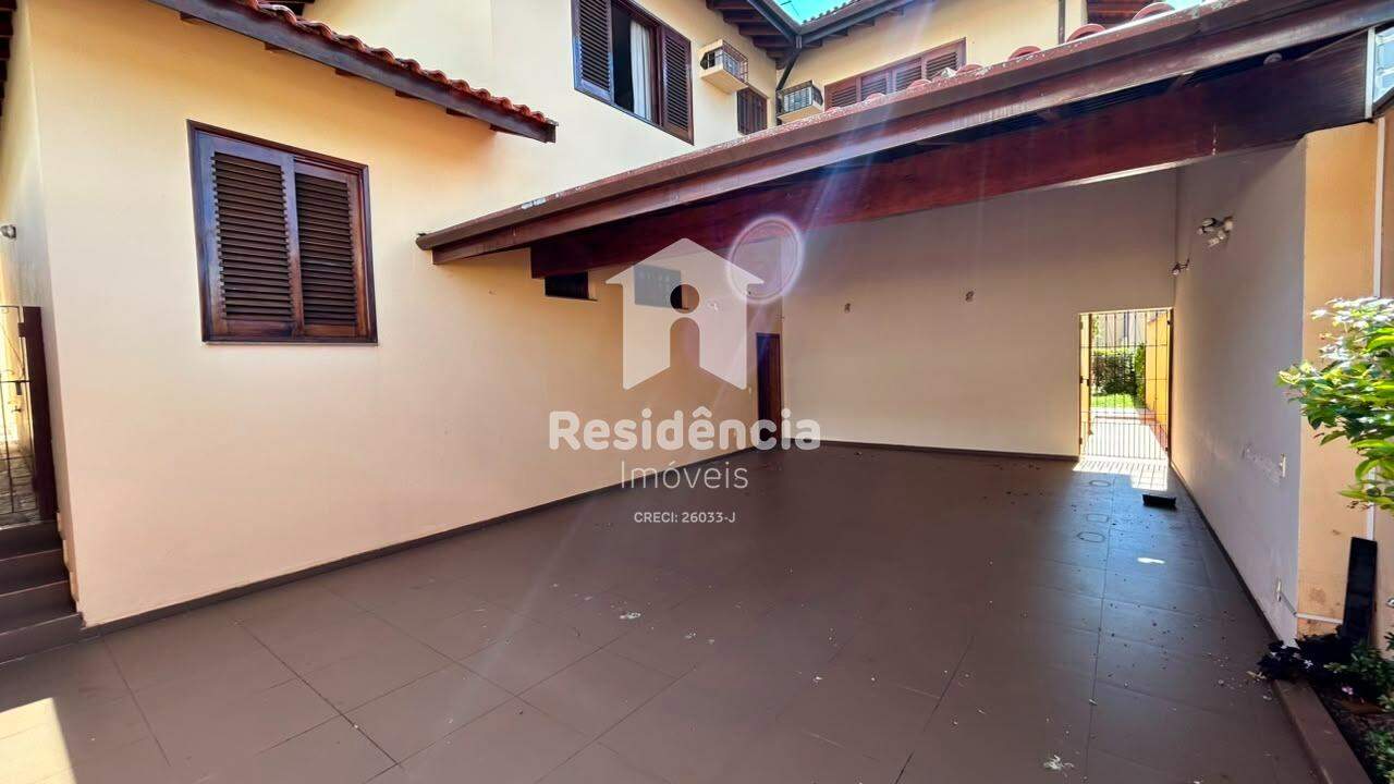 Casa para aluguel no Centro: 