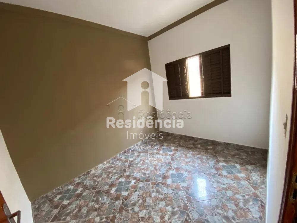 Casa para aluguel no Jardim das Figueiras: 