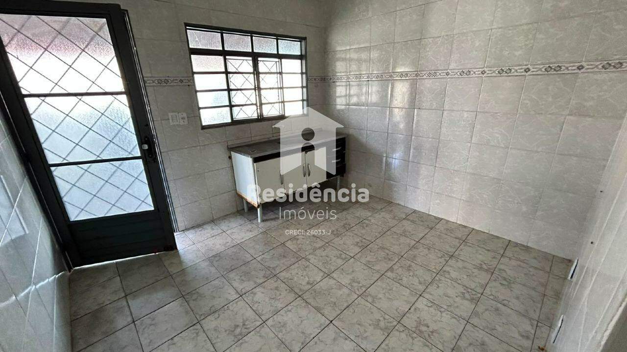 Casa para aluguel no Jardim Chico Piscina: 