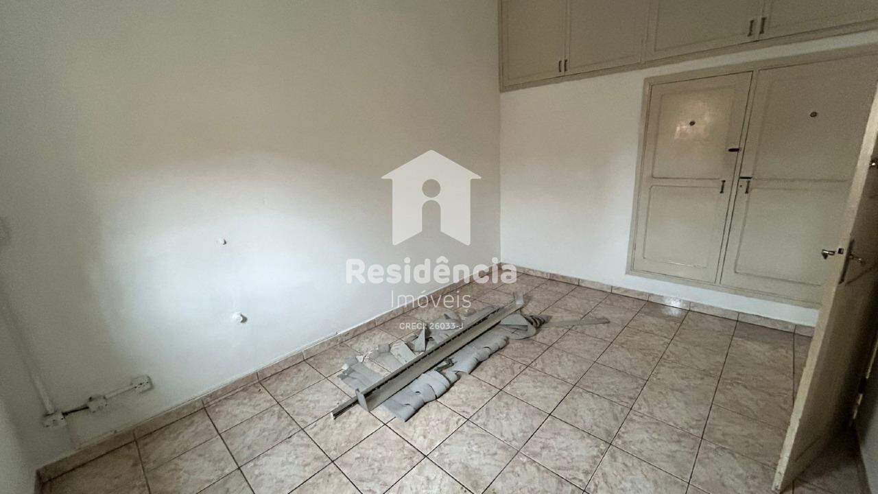 Casa para aluguel no Centro: 