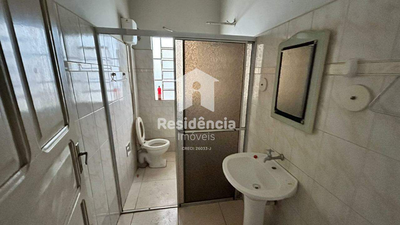 Casa para aluguel no Centro: 