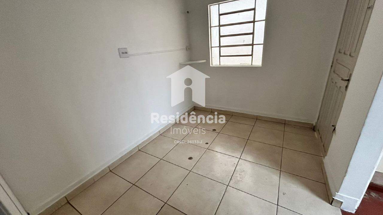 Casa para aluguel no Centro: 